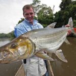 A caça a peixes estranhos: dentes de ferro afiados atacam humanos